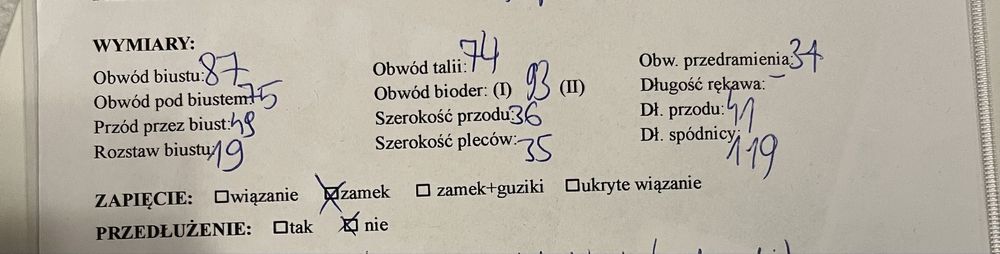 Gorsetowa suknia ślubna boho