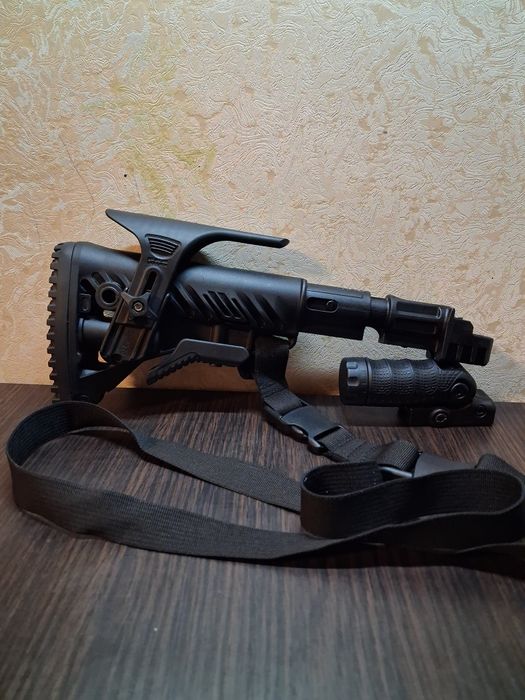 Приклад FAB Defense GLR-16-S с рег.щекой,и с компенсатором отдачи.
