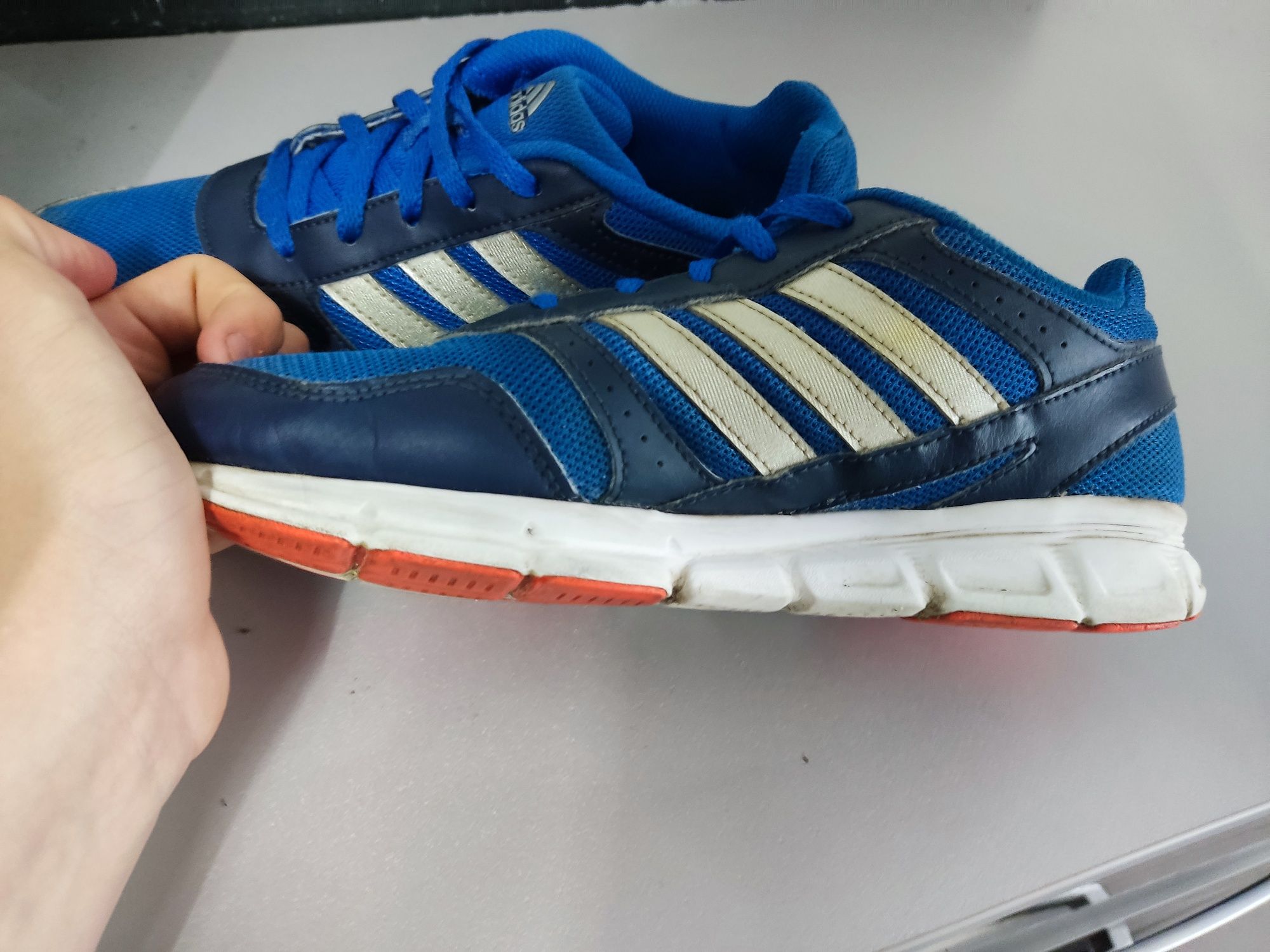 Красовки adidas 38