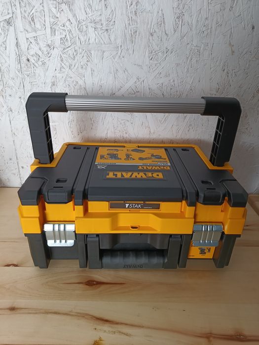 Ящик TSTAK 2.0 DeWALT, 440 х 330 х 180 мм, з органайзером і вставкою з