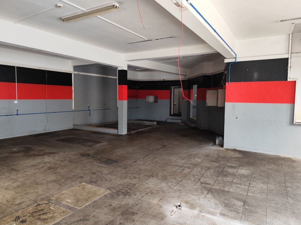 Arrendo espaço garagem e loja