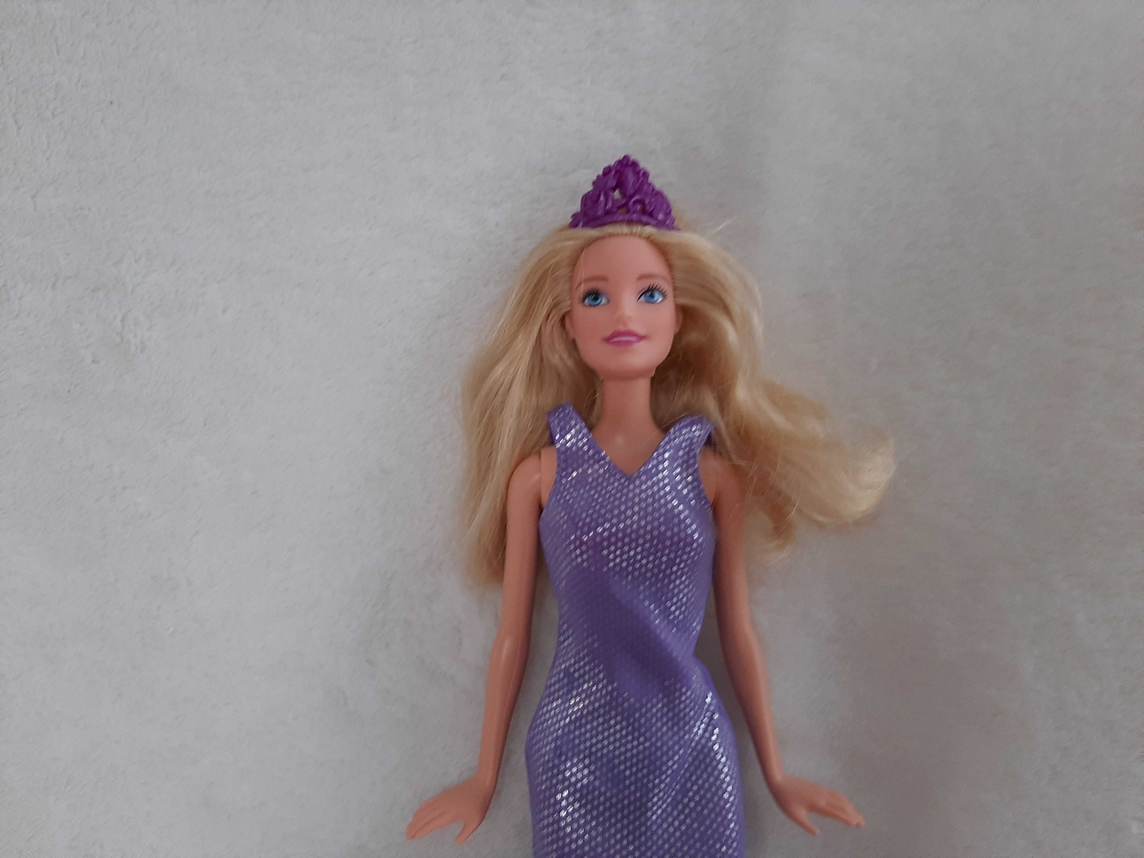 Barbie lalka i sukienka w kolorze fioletowym tiara
