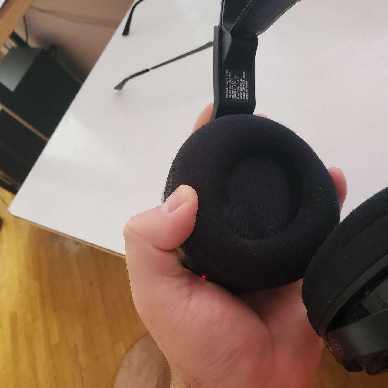 Продам навушники Sony MDR-RF810R