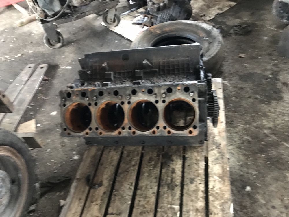 Блок Целиндров двигателя двигатель мотор камаз 740 Урал Зил коленвал