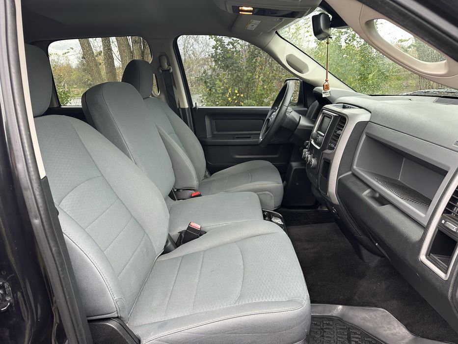 Продам легковой пикап 6 мест DODGE RAM 1500 в идеальном состоянии