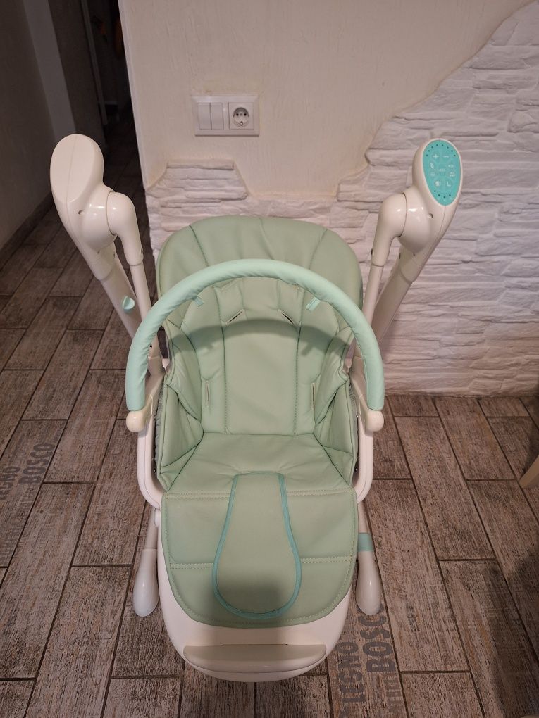 Срочно продам! Стульчик для кормления Mioobaby Jazz