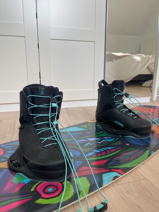 Deska Wakeboard + wiązania (stan bardzo dobry)