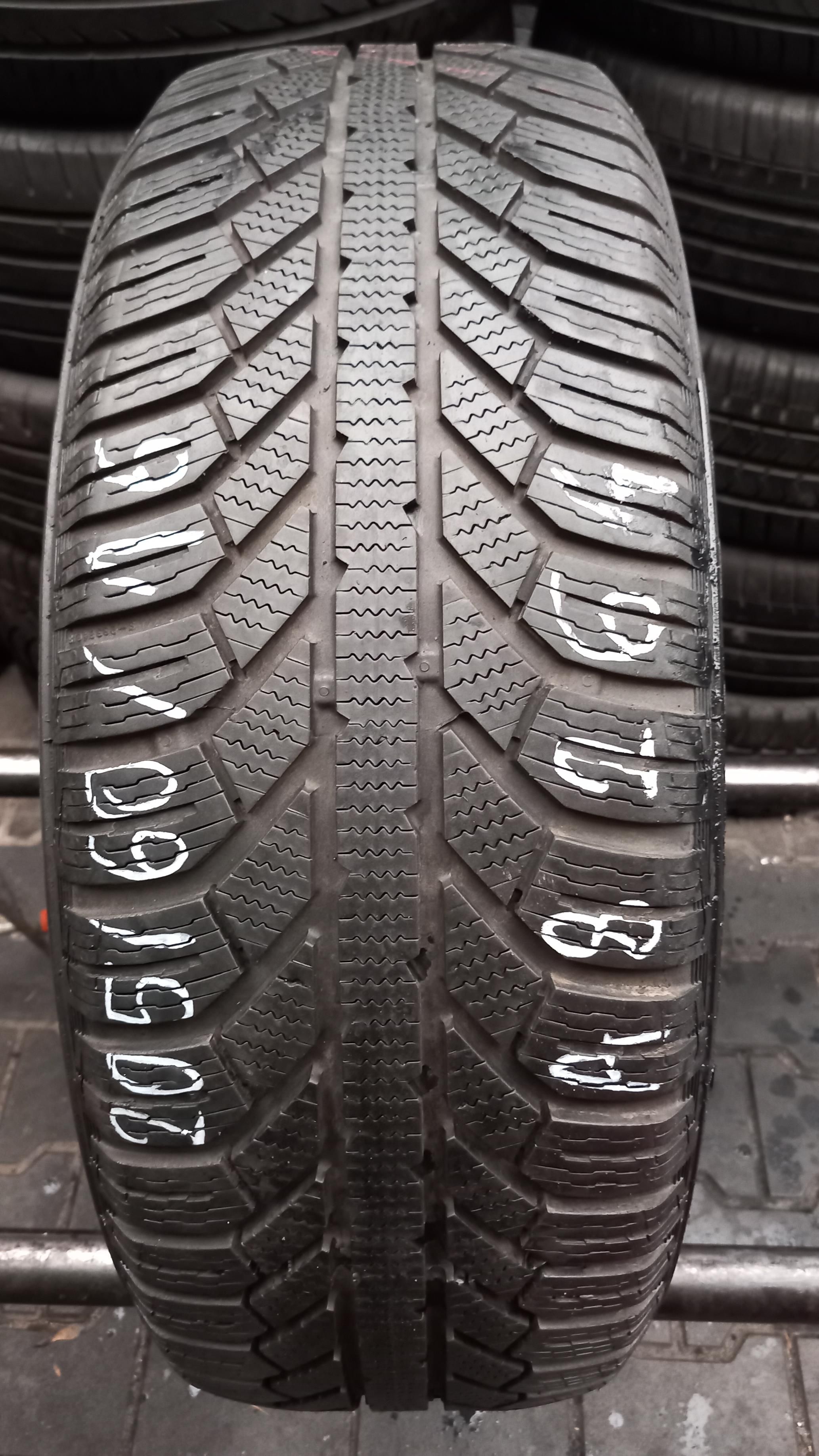 205/60/16 Semperit Master-Grip 2 92H