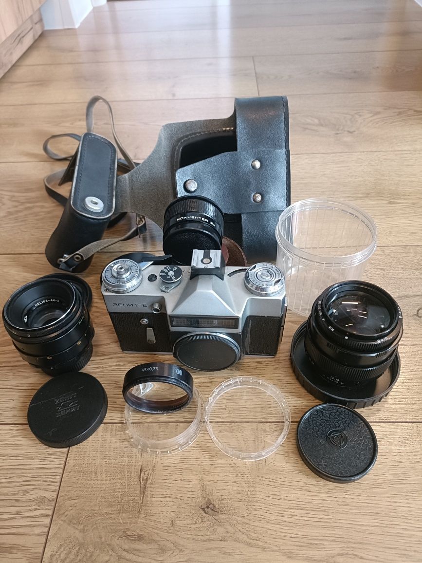 Helios 44-2 2/58 , MC Jupiter-9 2/85, body Zenith E, konwerter 2x ...