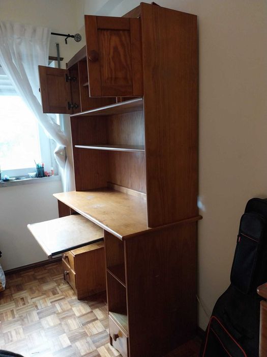 Escrivaninha com estante integrada_madeira maciça de pinho