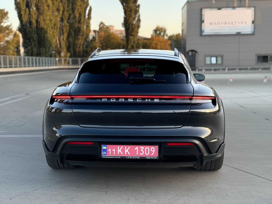 Porsche Taycan  Turismo 2022