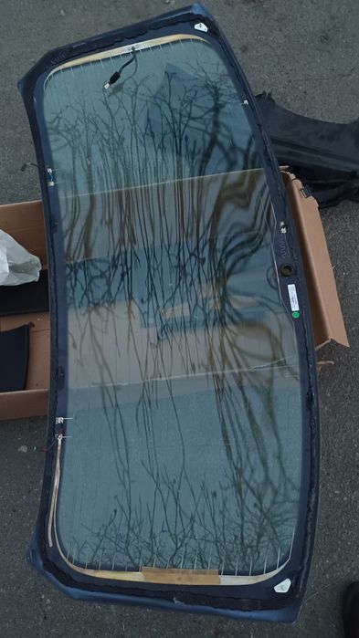 Пластикова обшивка кришки багажника Audi Q3 83a 83A867979.