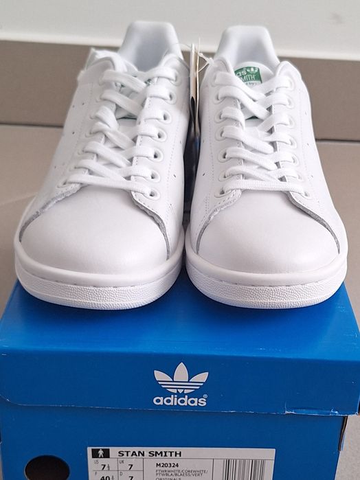 ADIDAS STAN SMITH J
Rozmiar 40.1/3
Cena: 170zł.