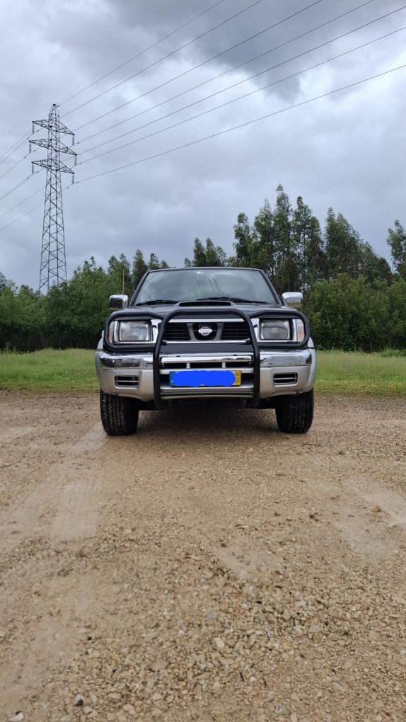 Nissan NAVARA D22