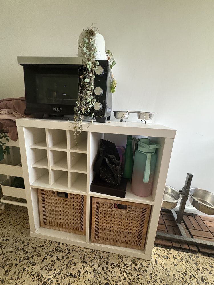 Kallax mais acessorios (cesta e garrafeira)