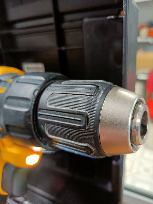 DeWalt DCD777 2X bateria, ładowarka, jak nowa