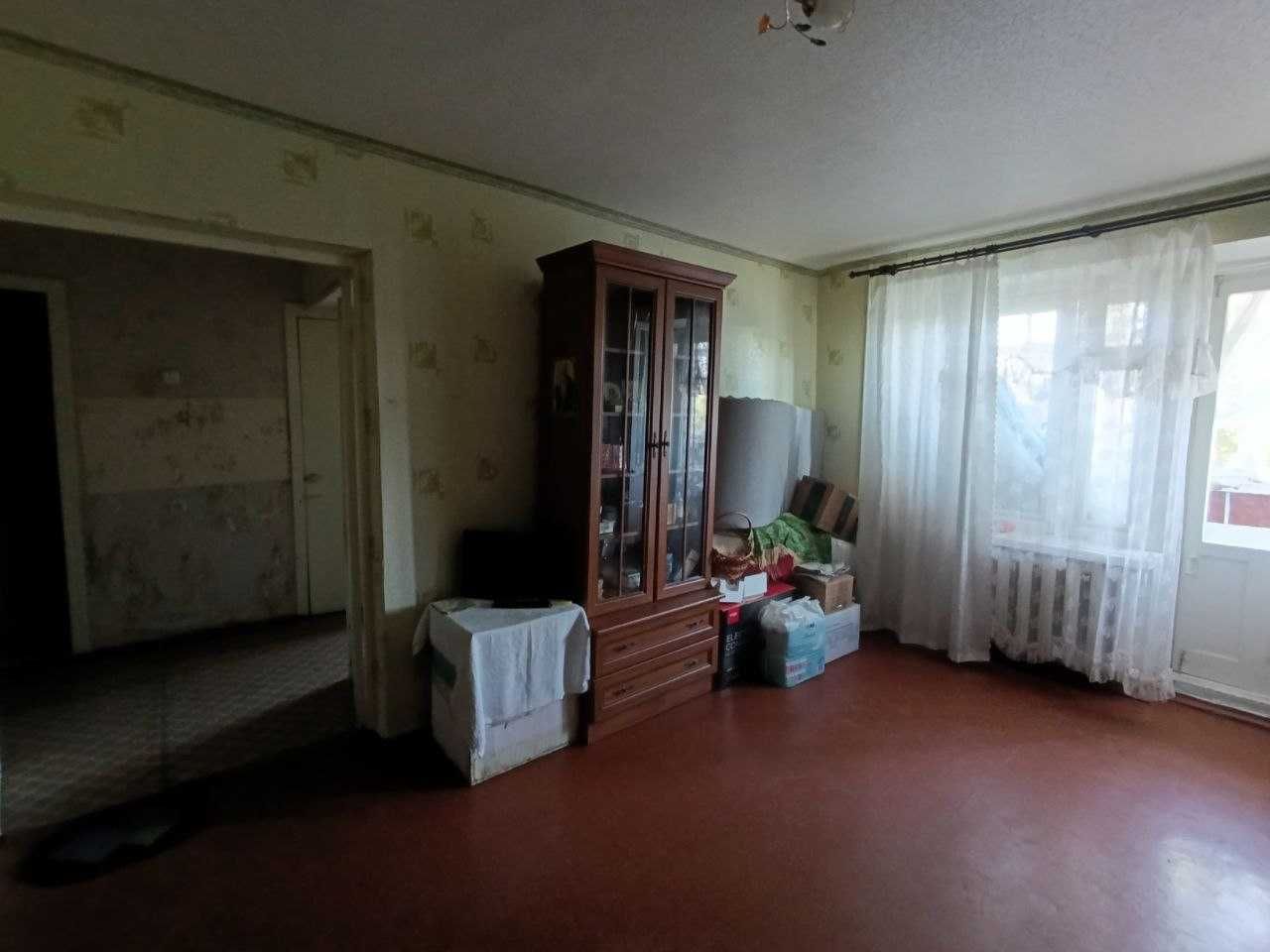 продам 1 комнатную квартиру в пос.Слобожанское