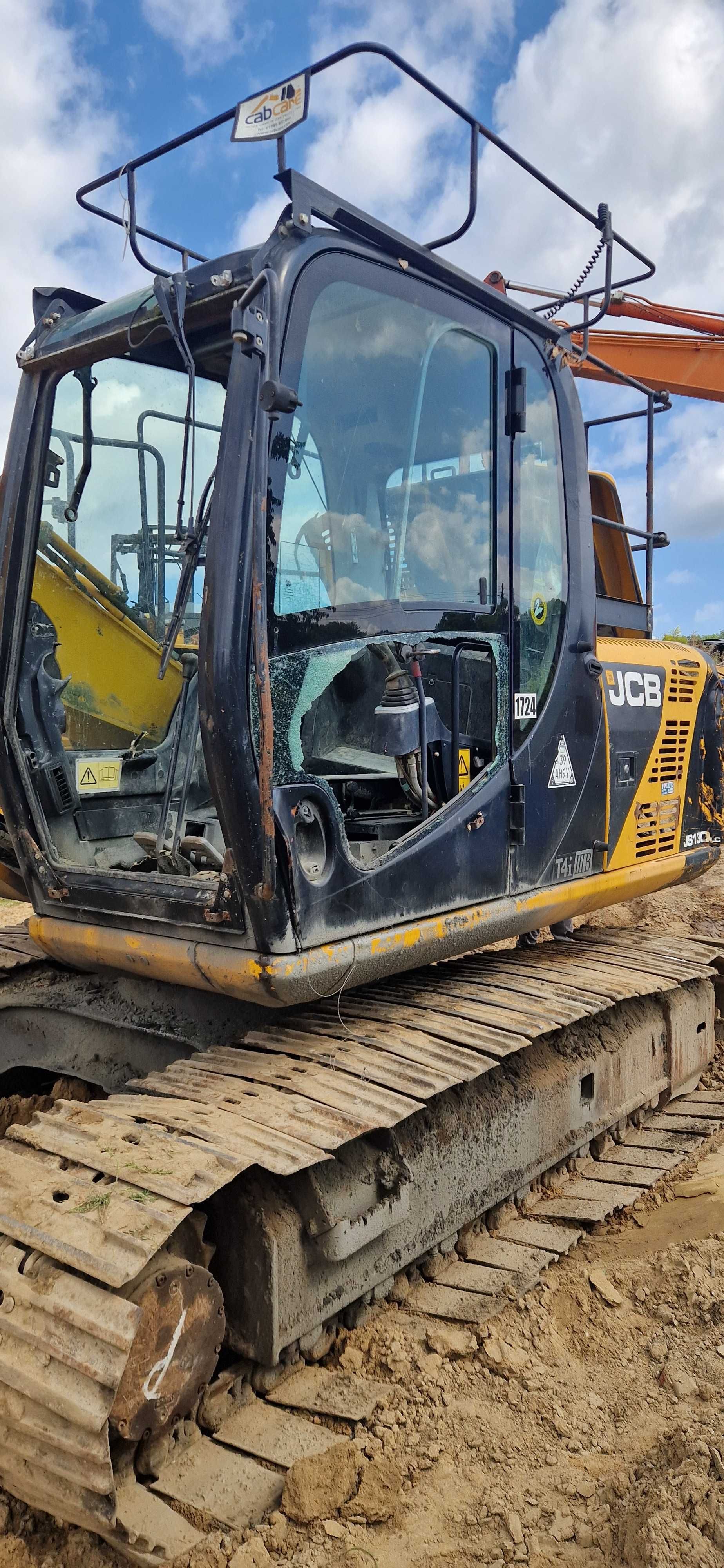 Koparka JCB JS 130 z 2013r części zwolnica siłownik pompa reduktor