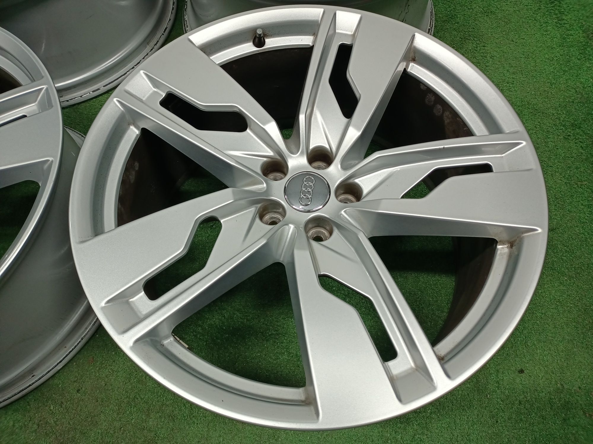 21" felgi 5x112 et31 Oryginalne 4M0 Audi Q7 SQ7 Q8 SQ8 A8 D4 A7 A6 RS6