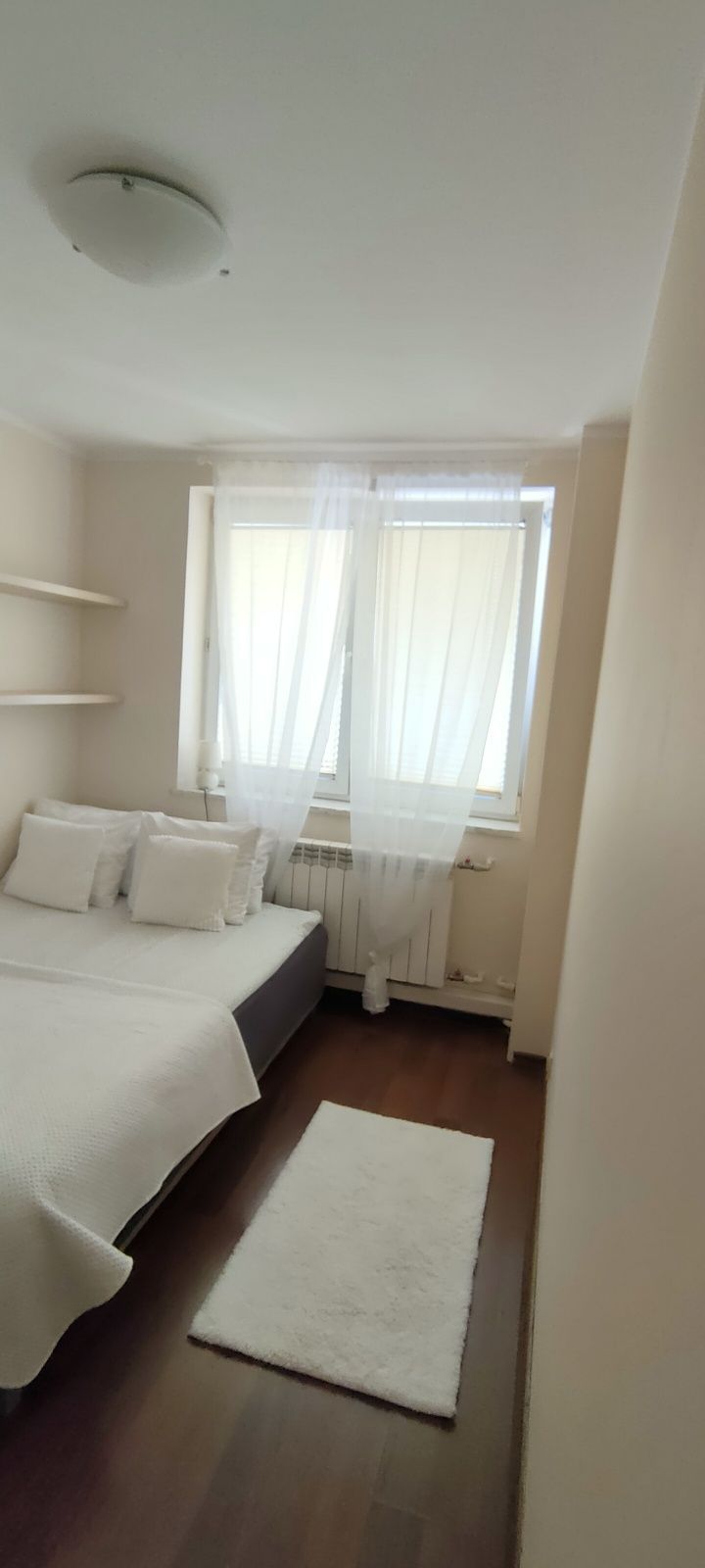 XII piętro z widokiem na Pałac Kultury. 2 pokoje. Ścisłe centrum