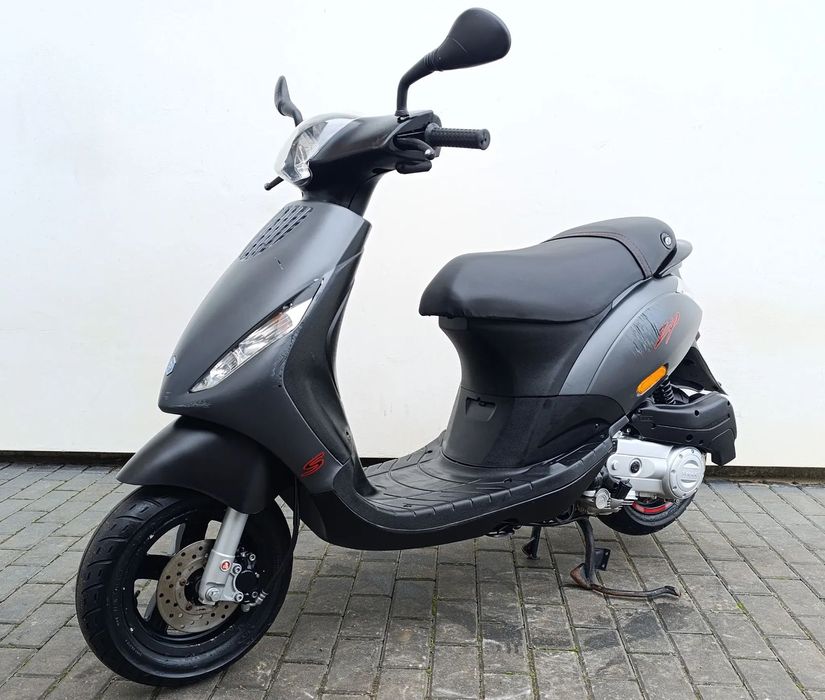 Piaggio ZIP 50cm3 NA WTRYSKU czterosuw 4T wersja S ZIP50 2022rok
