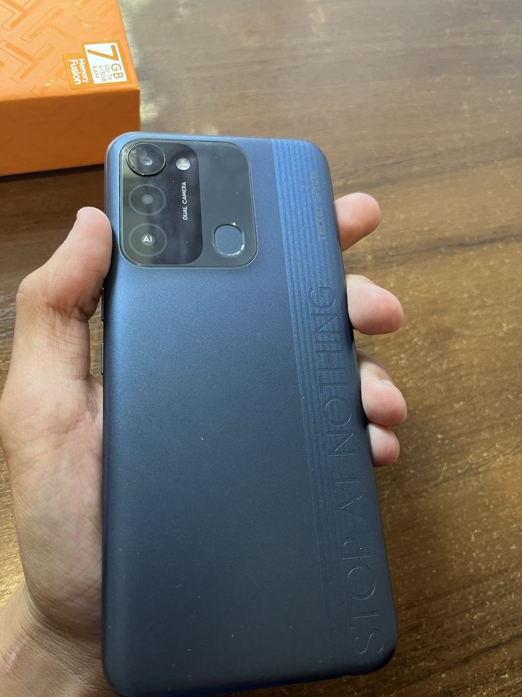 Телефон Tecno Spark 8c