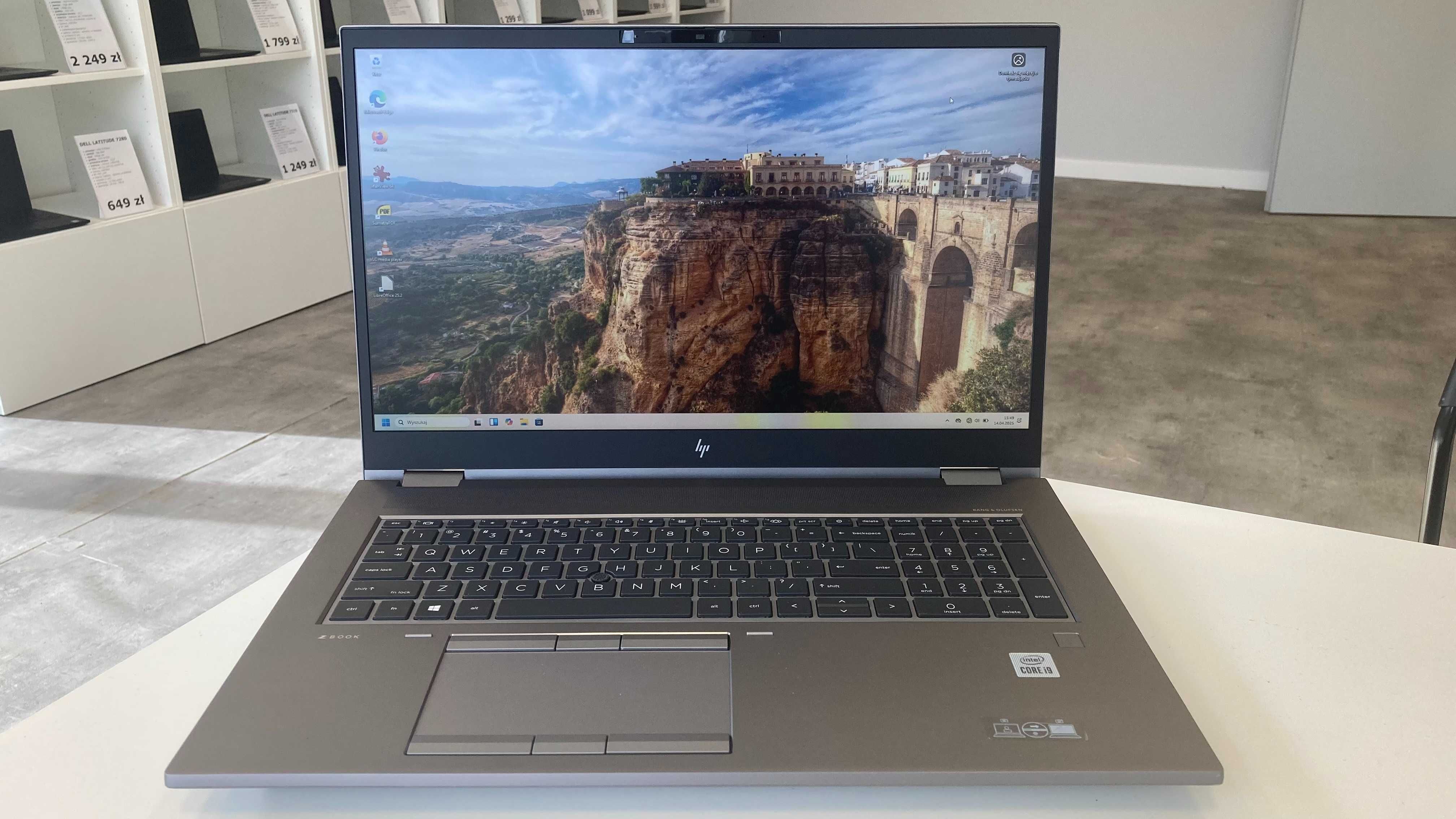 Laptop 17" HP ZBook Fury 17 G7 i9-10g 64GB 512SSD RTX 3000 W11 Klasa A