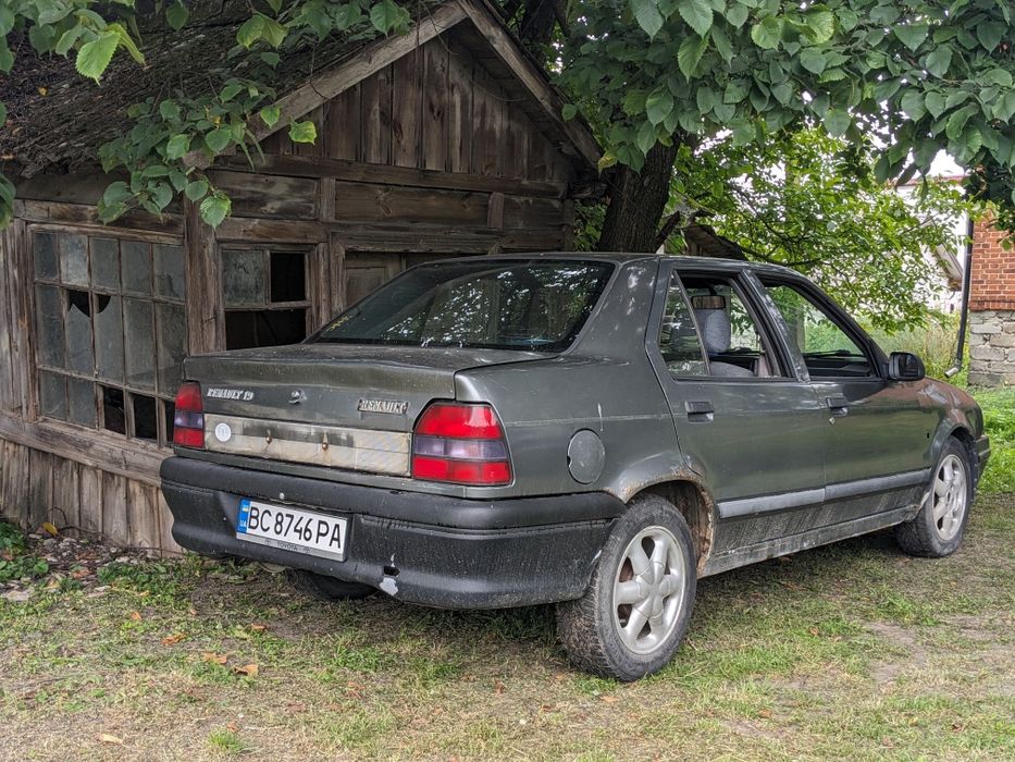 Терміновий продаж! Рено 19 Chamade 1.7 1991 року випуску