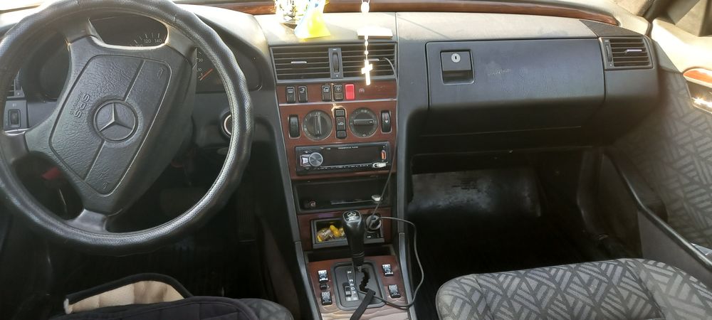 Продам Mercedes c200 w202