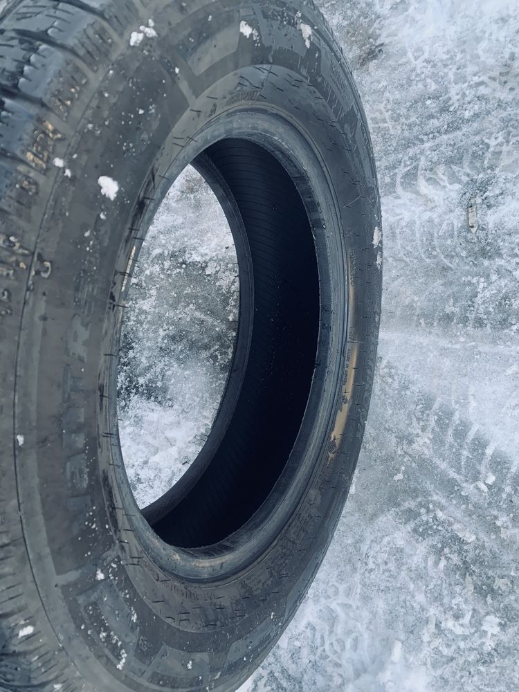 Hankook Vantra LT RA18 225/65 R16C 112/110R