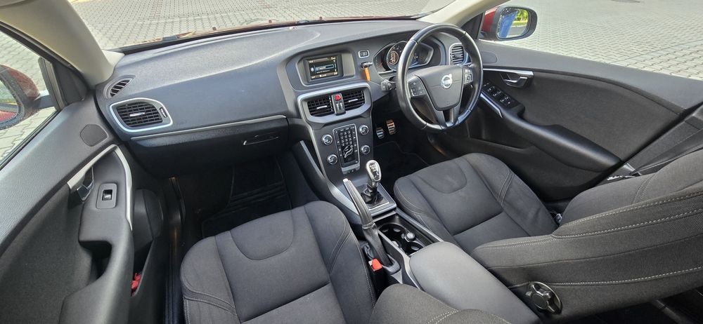 Volvo V40 T3 1.6 Turbo 150ps Anglik Zarejstrowany w Polsce 2012 rok