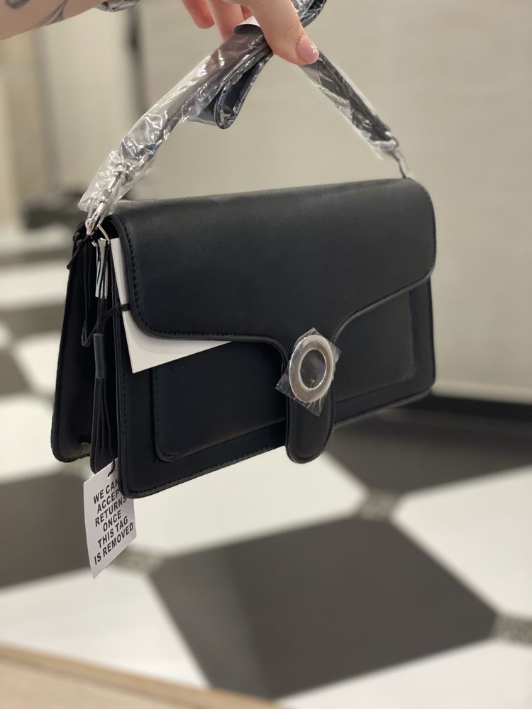 Жіночі сумки, клатчі Asos, River Island