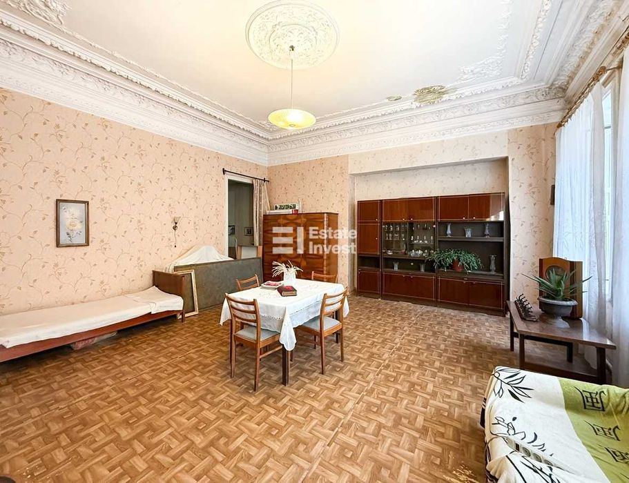 Продам кімнату у приватному будинку на пров. Аптекарський, 24