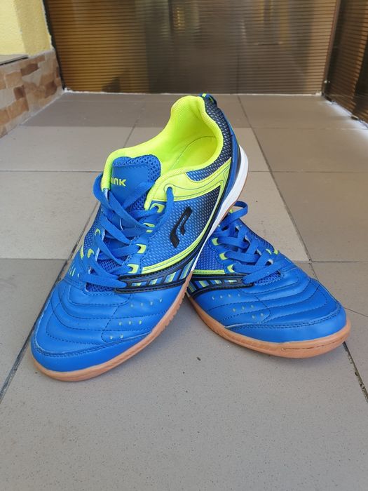 Футзалки WINK (оригінал) 43р