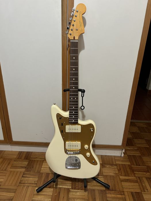 Squier Jazzmaster J Mascis