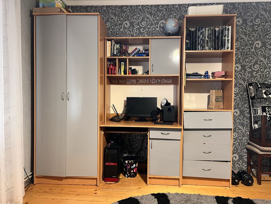 Стінка в дитячу, шафа, полички, стіл для компютера