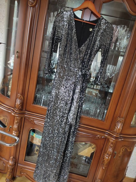 Сукня вечірня !!