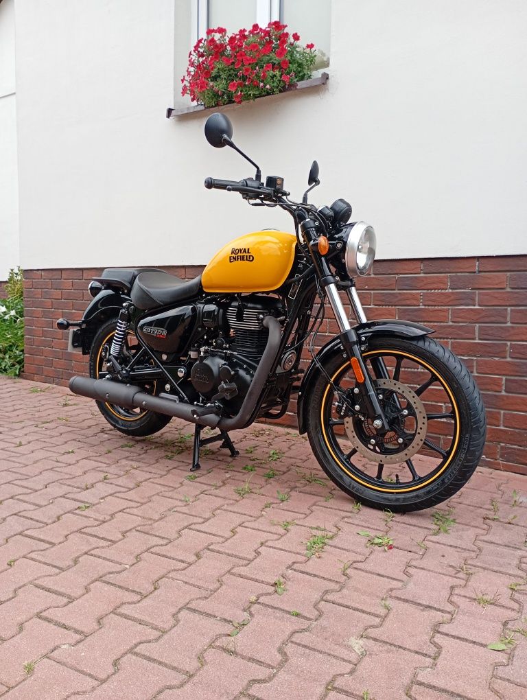 Royal Enfield Meteor 350 14.9kw. A2 Bullit 500