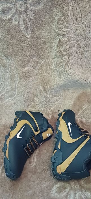 Buty męskie zimowe nowe, rozmiar 43