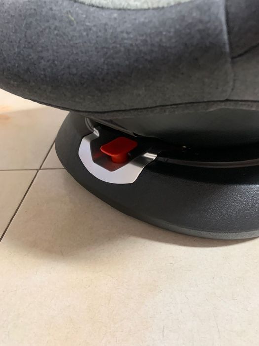 Cadeira de crinca para carro nova
