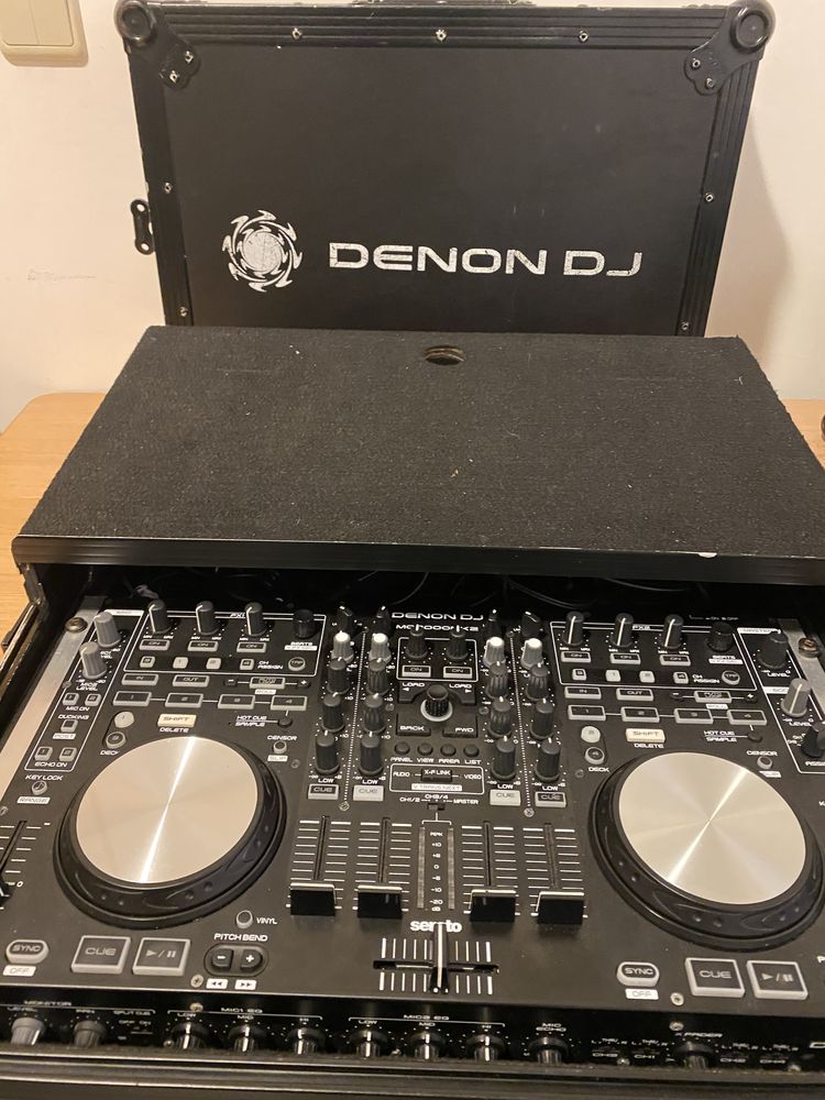 Controladora Denon MC6000mk2