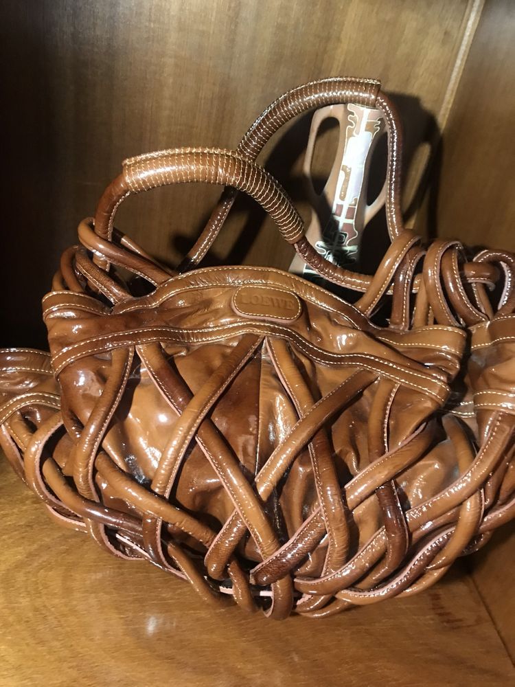 Сумка брэнда LOEWE, Испания