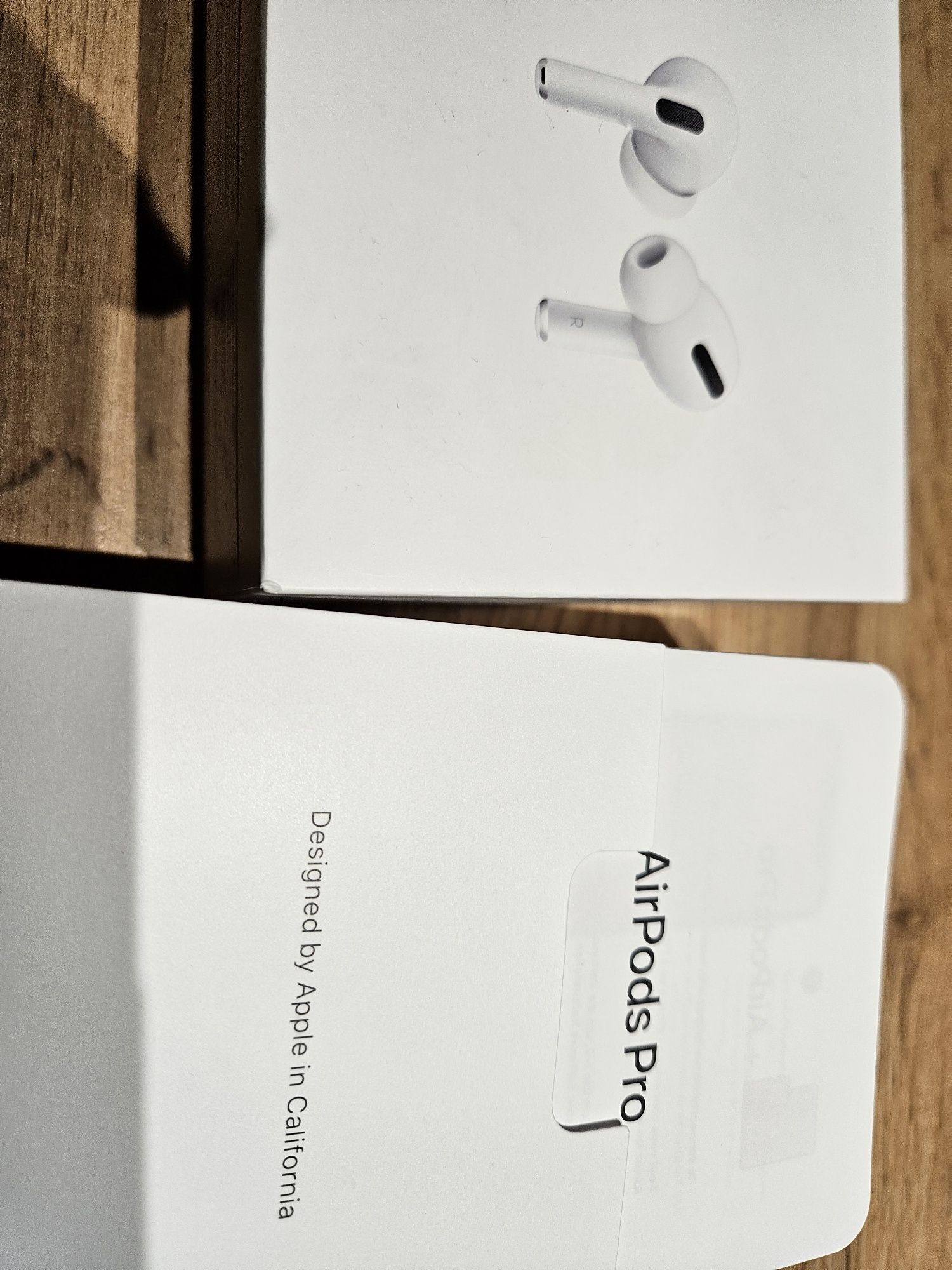 Airpods pro A2083 A2084 A2190