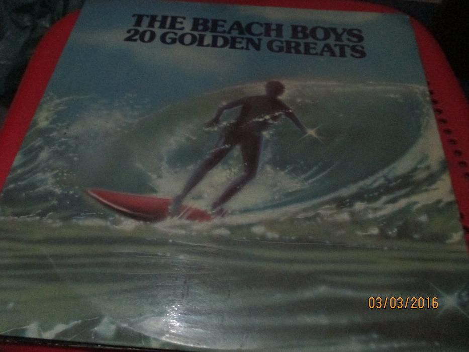 3 discos de vinil-UB40-The Beach boys-Human League