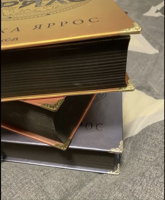 Кутики на книги