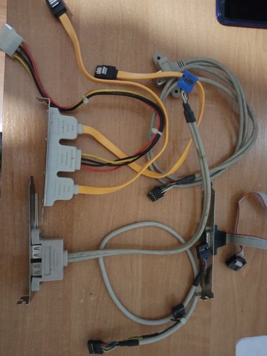 Кабеля, шлейфы к ПК