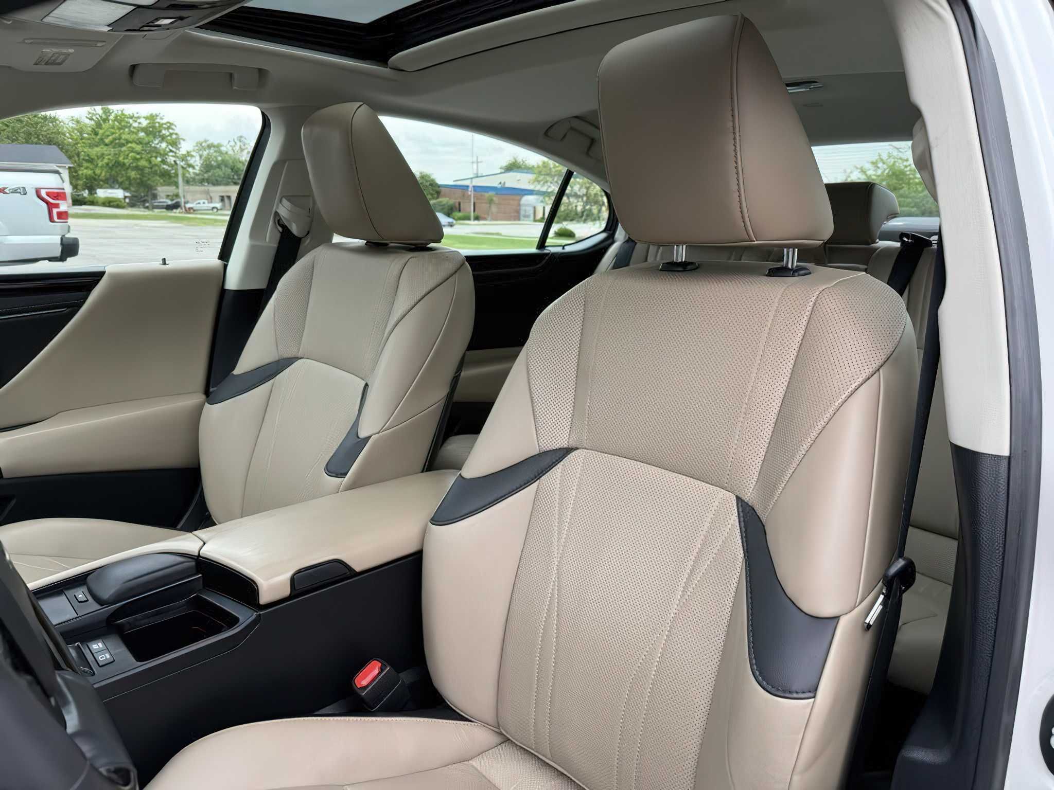 Lexus ES 300 H 2021