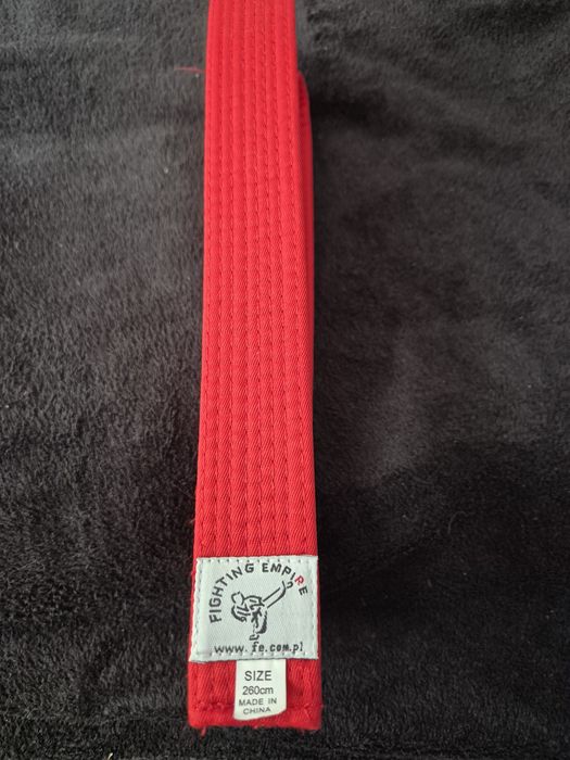 Pas czerwony 260 cm