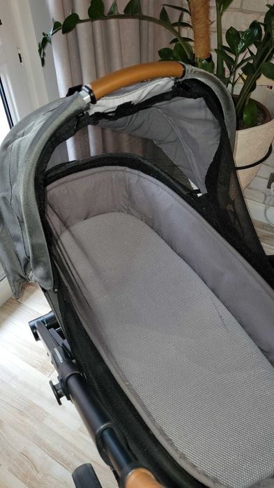 Wózek Mutsy Igo - Urban Nomad- Dark Grey 2 w 1 z opcją 3 w 1