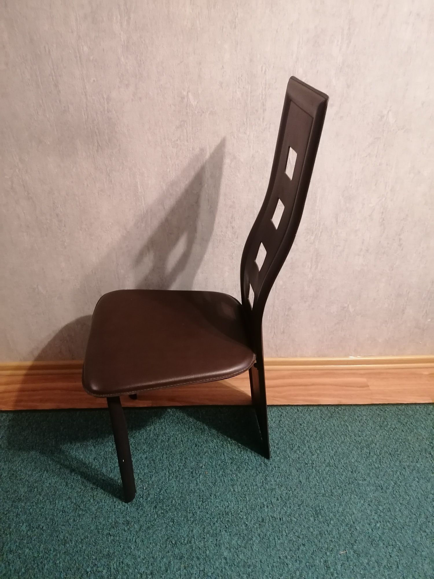 Solidne krzesła  brązowe 6 sztuk